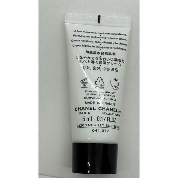 Chanel BASE LUMIÈRE Illuminating Makeup Base Authentic 1FLOZ/30ML & Hydra Beauty - Picture 10 of 11